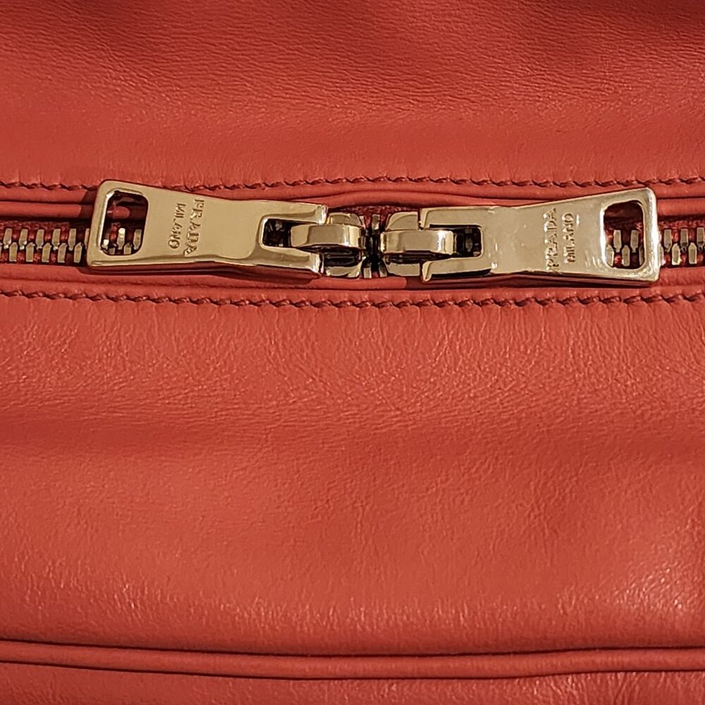 Excellent!! PRADA: Large Inside Tote Bauletto Top handle & Crossbody bag - Picture 9 of 16